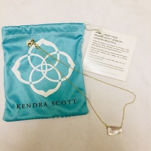 Isla Gold Pendant Necklace in Ivory Pearl